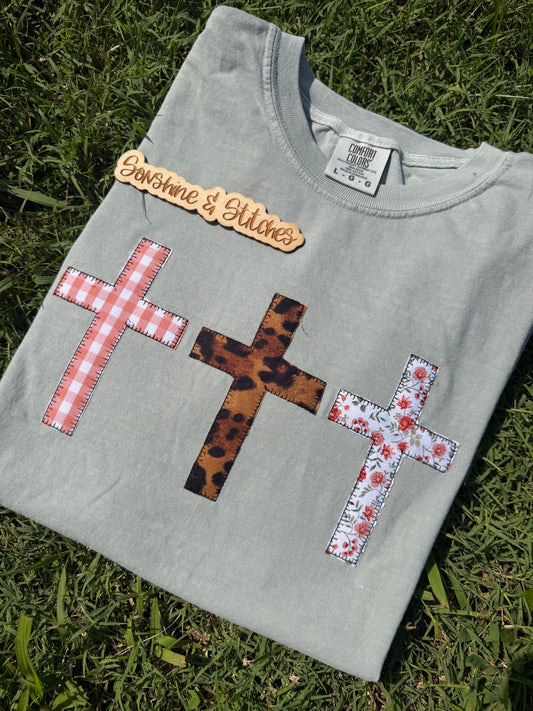 3 crosses ✝️❤️