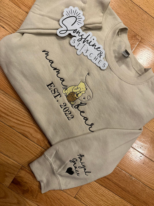 Mama Bear Crewneck 🍯🧸