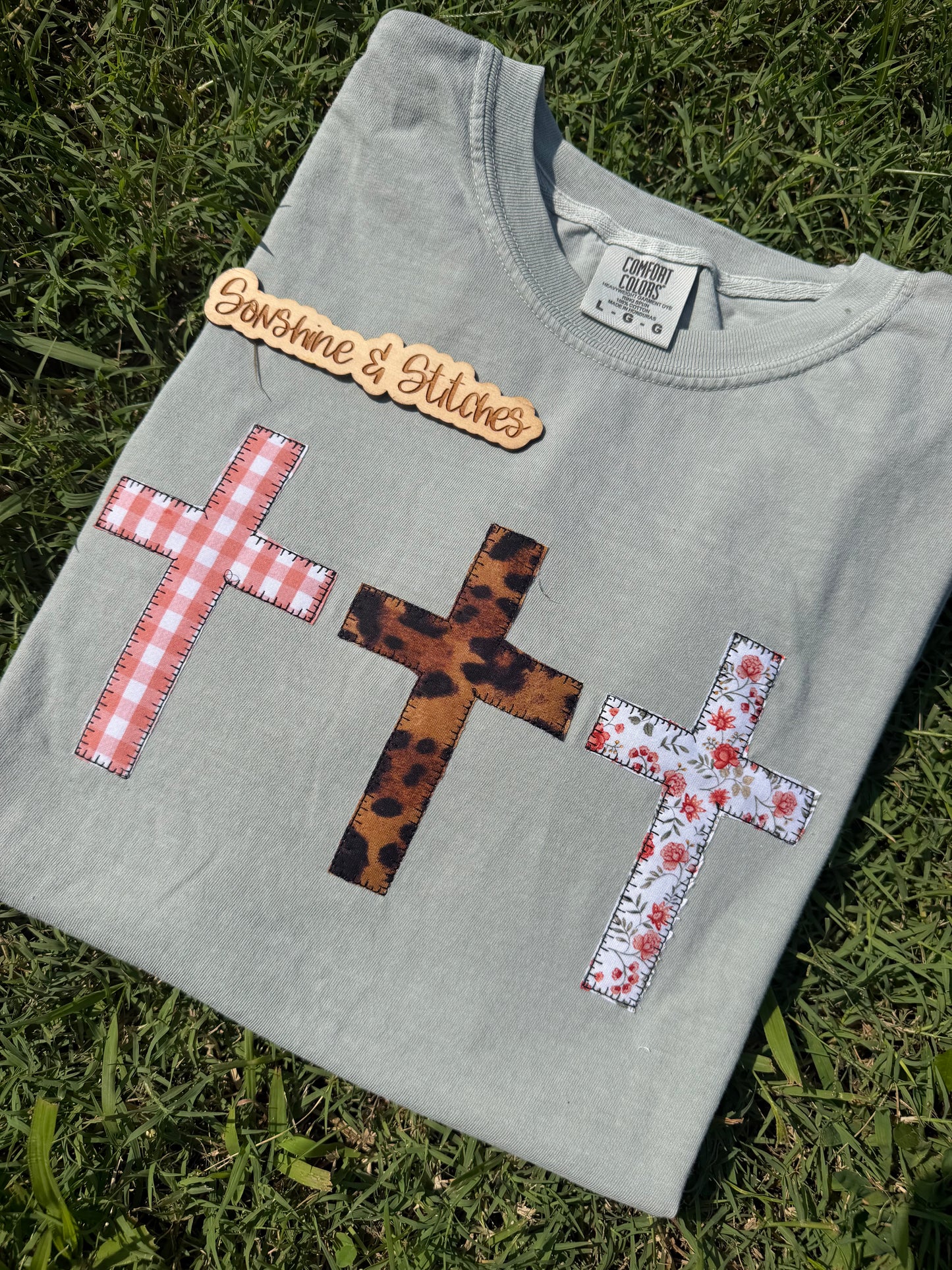 3 crosses ✝️❤️