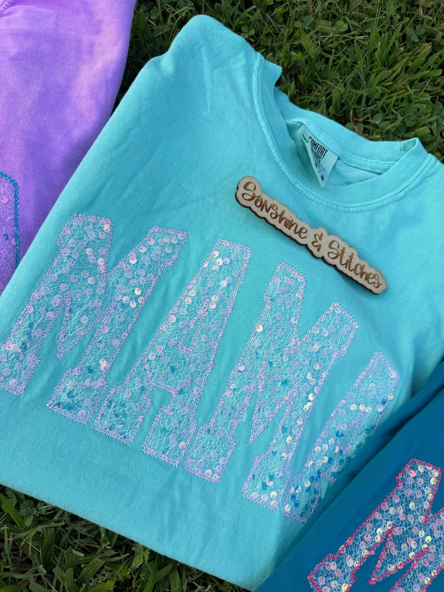 Iridescent Mama Tee ✨